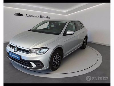Usata VW Polo Life 80 CV (58 kW) 2023 Grigio Utilitaria