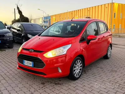 Usata Ford B-MAX Titanium 87 CV (63 kW) 2017 Rosso Monovolume