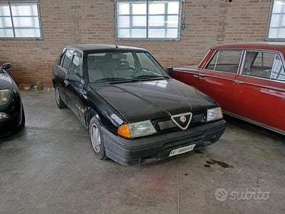 Usata Alfa Romeo 33 90 CV (66 kW) 1992 Nero Berlina
