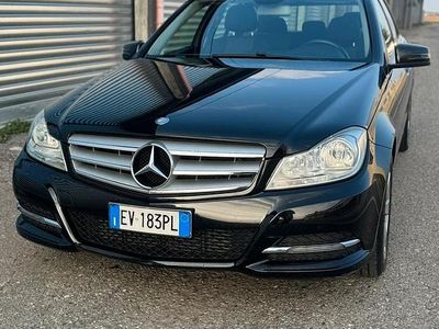 Usata Mercedes C180 120 CV (88 kW) 2014 Nero Station wagon