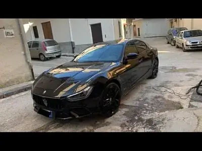 Usata Maserati Ghibli GT 330 CV (242 kW) 2021 Nero Berlina