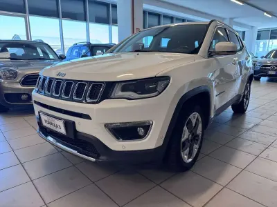 Usata Jeep Compass Limited 140 CV (102 kW) 2019 Bianco SUV