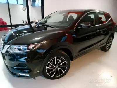 Używany Nissan Qashqai N-Connecta 116 KM (85 kW) 2019 Czarny SUV