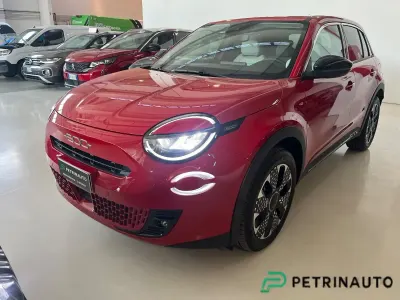 Usata Fiat 600 101 CV (74 kW) 2025 Rosso SUV