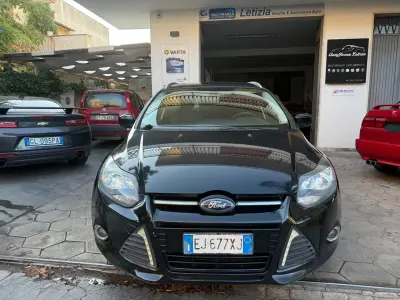 Usata Ford Focus Titanium 115 CV (84 kW) 2012 Nero Station wagon