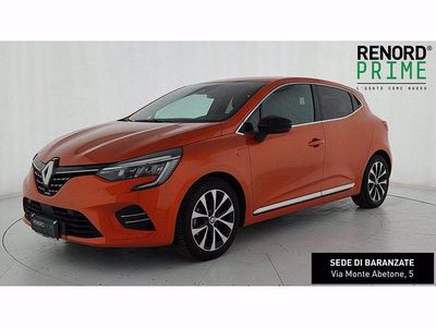 Begagnad Renault Clio V Techno 145 HK (106 kW) 2023 Orange