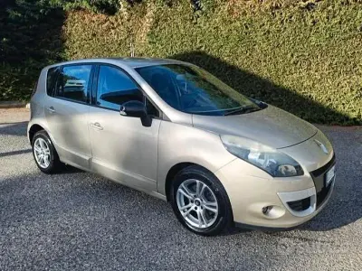 Usata Renault Scénic III XMOD 110 CV (80 kW) 2011 Monovolume