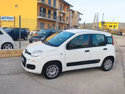 Usata Fiat Panda Lounge 95 CV (69 kW) 2016 Bianco Berlina