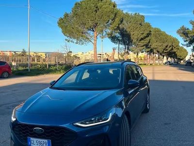 Usata Ford Focus 120 CV (88 kW) 2022 Blu Station wagon