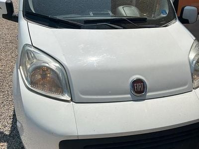 Usata Fiat Qubo 75 CV (55 kW) 2010 Bianco Monovolume
