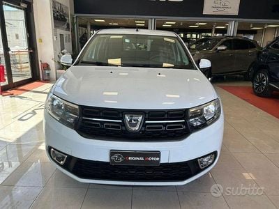 Usata Dacia Sandero Essentiel 75 CV (55 kW) 2018 Bianco Berlina
