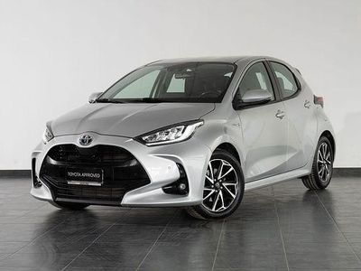 Usata Toyota Yaris Hybrid Trend 115 CV (84 kW) 2020 Grigio Utilitaria