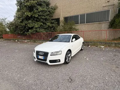 Usata Audi A5 Ambiente 170 CV (125 kW) 2010 Bianco Coupé