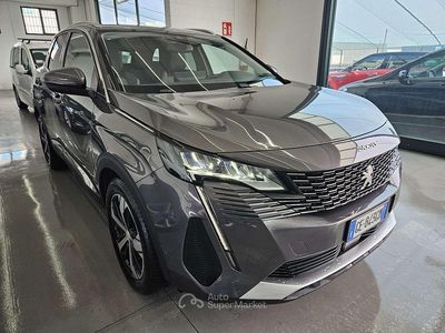 Usata Peugeot 3008 Allure 131 CV (96 kW) 2021 Gray SUV