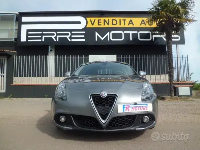 Usata Alfa Romeo Giulietta Super 120 CV (88 kW) 2017 Grigio Utilitaria