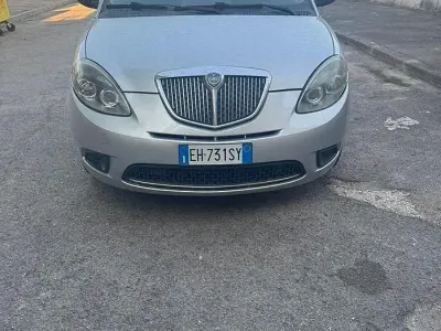 Usata Lancia Ypsilon