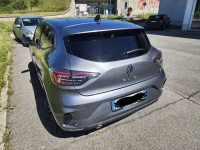 Usata Renault Clio V Techno 90 CV (66 kW) 2024 Berlina