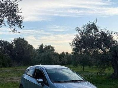 Usata Fiat Grande Punto Dynamic 77 CV (56 kW) 2006 Grigio Utilitaria