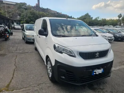 Usata Peugeot e-Expert Premium 56 kW (77 CV) 2021 Bianco Furgone