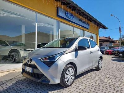 usata Toyota Aygo Aygo5p 1.0 x-play 72cv