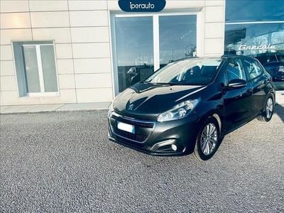 Begagnad Peugeot 208 Allure 75 HK (55 kW) 2015 Grå Halvkombi