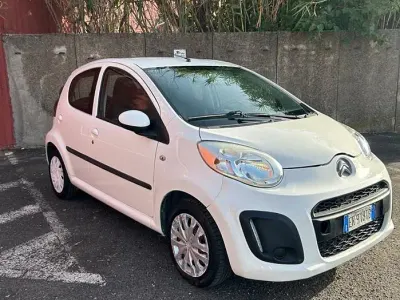 Usata Citroën C1 68 CV (50 kW) 2013 Bianco Utilitaria