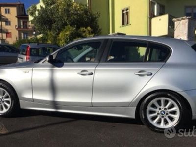 Grigio Usata 2005 BMW 118 Utilitaria | 2900 € (Buon prezzo)
