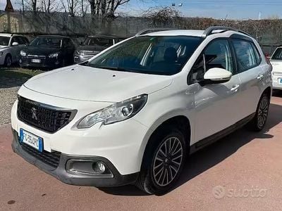 Usata Peugeot 2008 Active 82 CV (60 kW) 2017 Bianco SUV