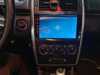 Begagnad Mercedes B200