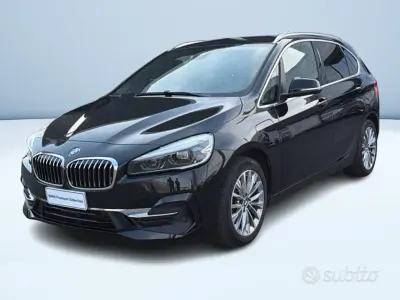 Usata BMW 225 Active Tourer iPerformance 125 CV (91 kW) 2021 Nero Monovolume