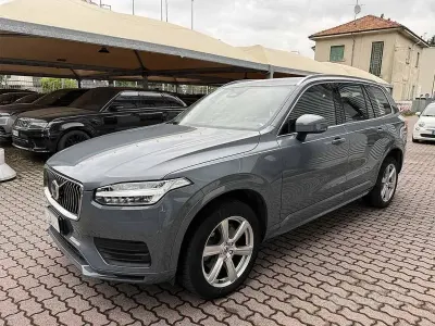 Usata Volvo XC90 Core 235 CV (172 kW) 2023 Grigio SUV