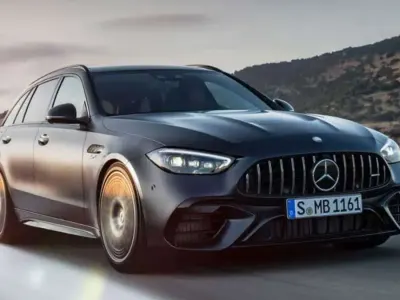Usata Mercedes C43 AMG Premium Plus 421 CV (309 kW) 2024 Argento Station wagon
