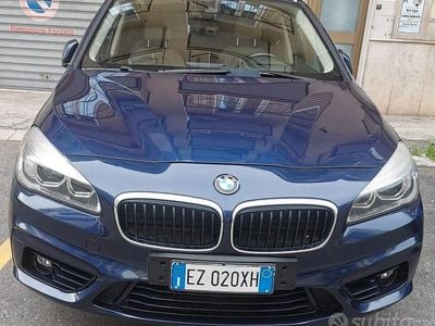 Usata BMW 218 Gran Tourer Luxury Line 150 CV (110 kW) 2015 Blu Monovolume