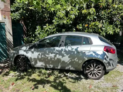 Usata Fiat Bravo 105 CV (77 kW) 2012 Grigio Utilitaria