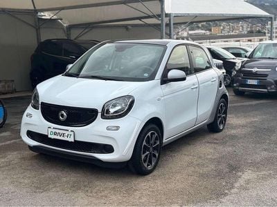 Argento Usata 2015 Smart ForFour Passion Utilitaria | 10.400 € (Buon prezzo)