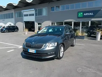 Usata Skoda Octavia G-TEC Ambition 110 CV (80 kW) 2018 Grigio Station wagon