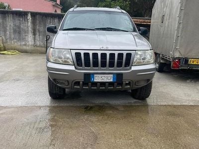 Usata Jeep Grand Cherokee 163 CV (119 kW) 2001 Grigio SUV