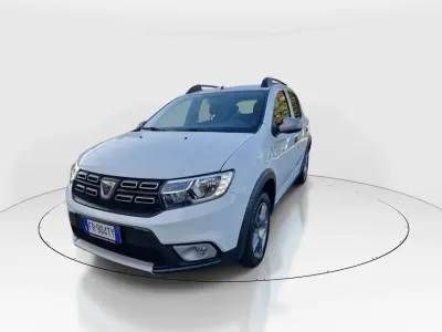 Usata Dacia Sandero Stepway 90 CV (66 kW) 2018 Bianco Berlina