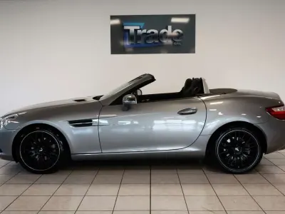 Usata Mercedes SLK200 184 CV (135 kW) 2012 Grigio scuro Cabrio