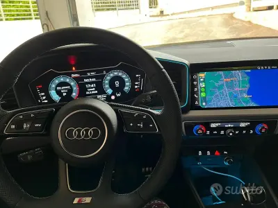 Usata Audi A1 Design 116 CV (85 kW) 2026 Grigio SUV