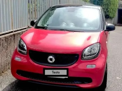 Usata Smart ForFour 71 CV (52 kW) 2016 Rosso Utilitaria