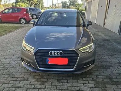Usata Audi A3 Business 116 CV (85 kW) 2017 Grigio Berlina