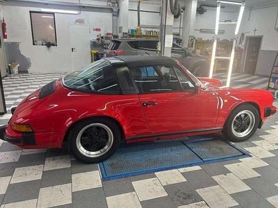 Usata Porsche 911 Carrera Cabriolet 231 CV (169 kW) 1985 Rosso Cabrio