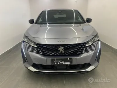 Usata Peugeot 3008 Allure 131 CV (96 kW) 2023 Grigio SUV