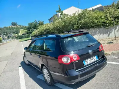 Usata VW Passat 75 CV (55 kW) 2006 Nero Station wagon