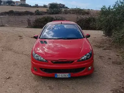 Usata Peugeot 206 60 CV (44 kW) 2001 Coupé
