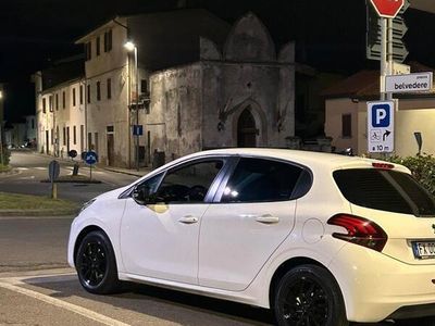 Usata Peugeot 208 82 CV (60 kW) 2019 Bianco Utilitaria