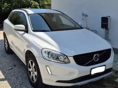 Usata Volvo XC60 Business Edition 150 CV (110 kW) 2017 Bianco SUV