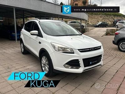 Usata Ford Kuga 150 CV (110 kW) 2016 Bianco SUV