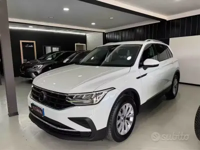 Usata VW Tiguan Elegance 150 CV (110 kW) 2021 Bianco SUV
